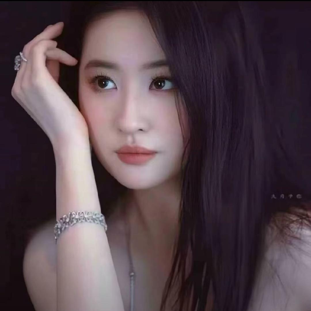林七.