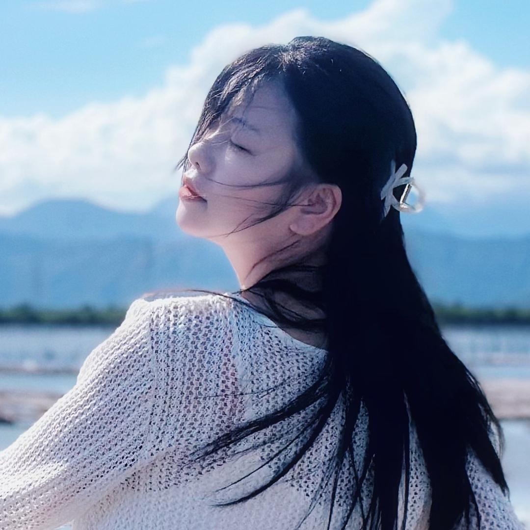 ˗ᵕ̈ ᑋᵉᑊᑊᵒ 居居.✿