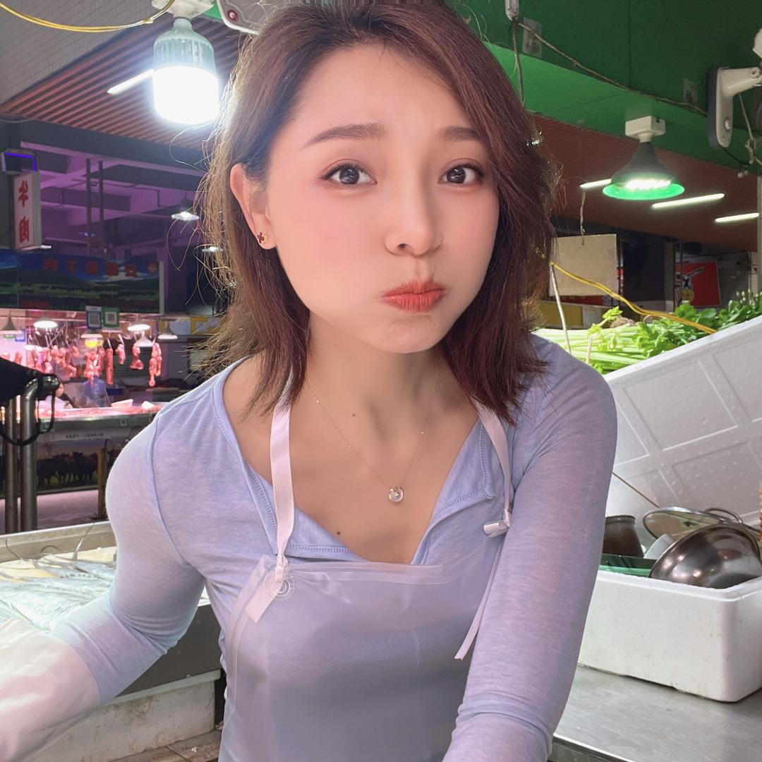 潮汕姿娘在卖鱼