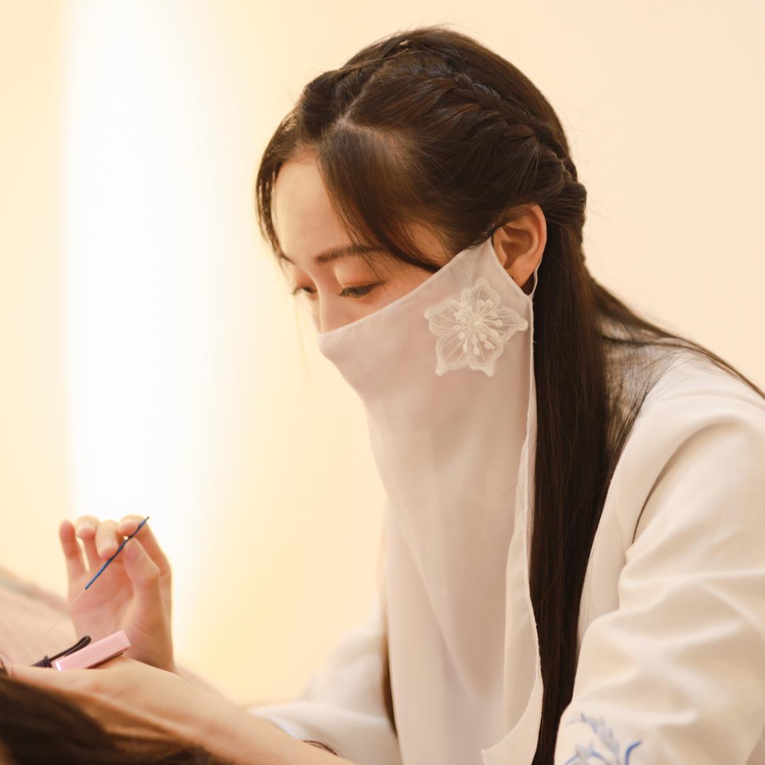 耳听花开采耳馆小灰