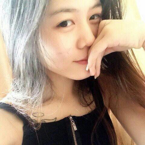 小邱邱-