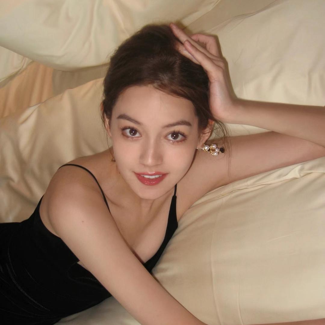 李思彤Maxi