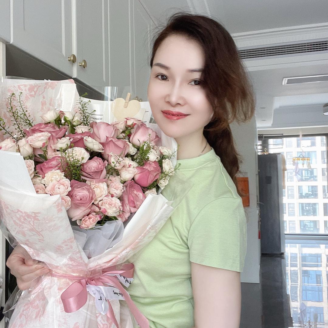 王芳🌻🌻🌻