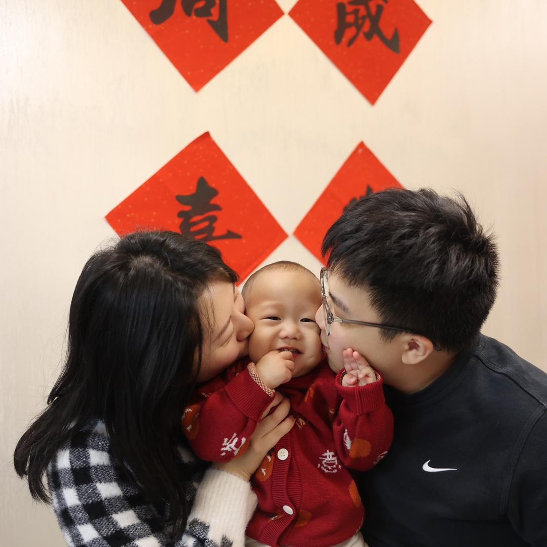 小包子是个蟹黄包