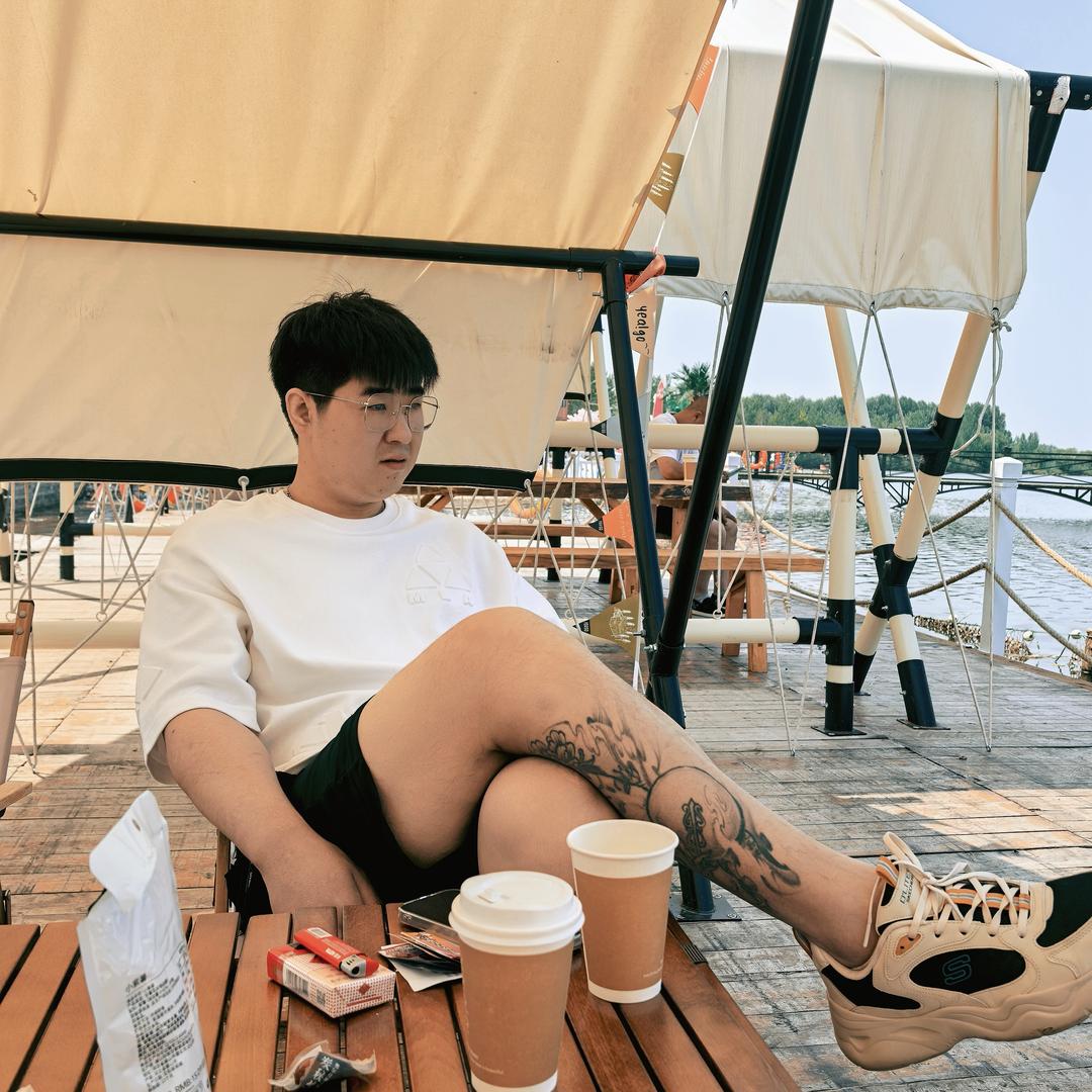 小军 🚶‍♂️