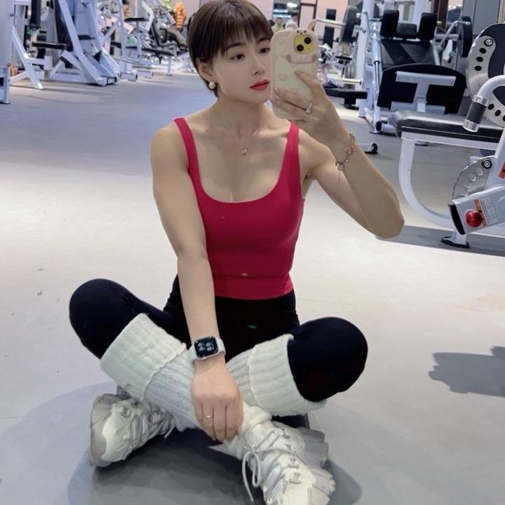 梦梦运动休闲服
