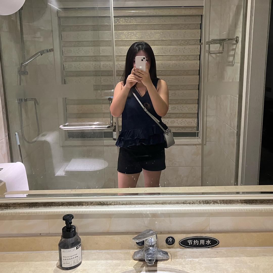 菏泽大表哥健身基地教练青青