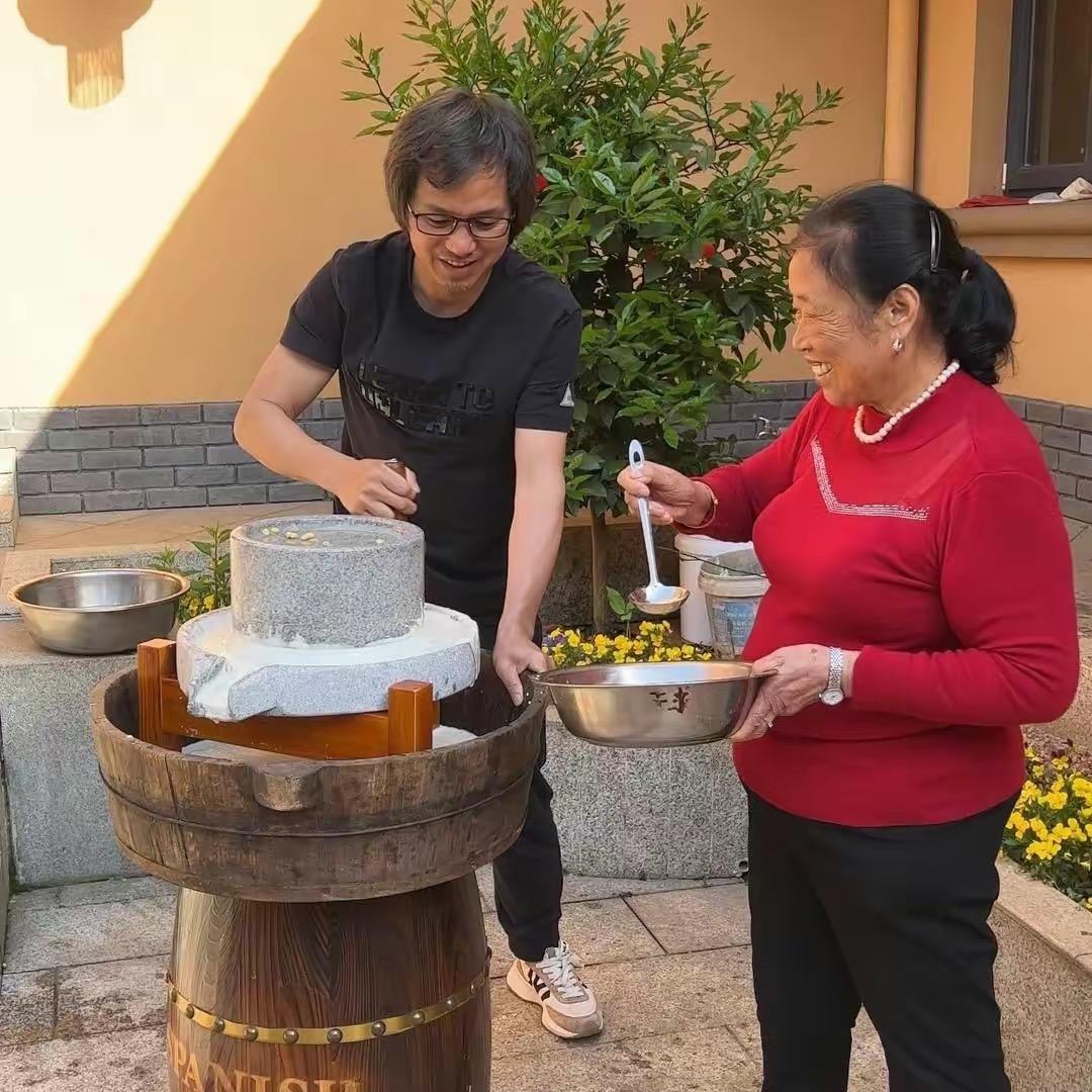 瑛派儿老黄一家人