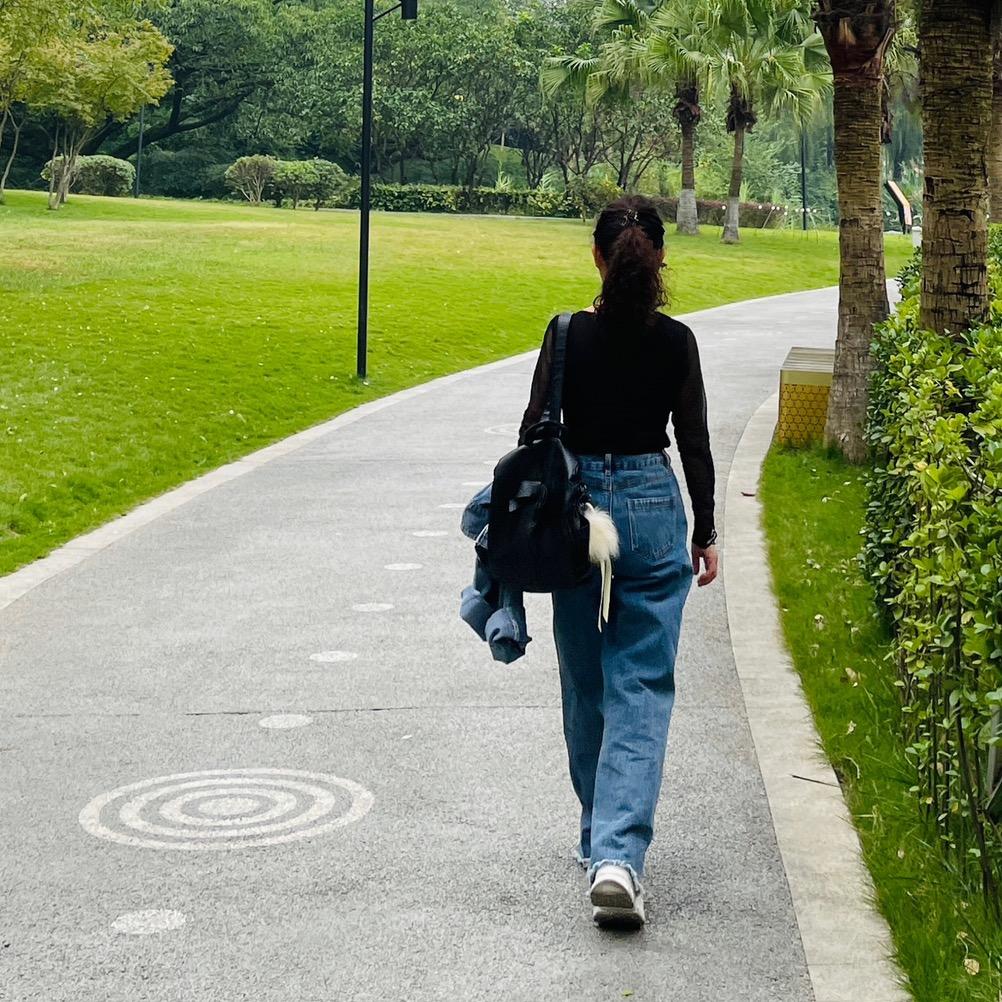 布朗猫咪🌸(拒私聊）