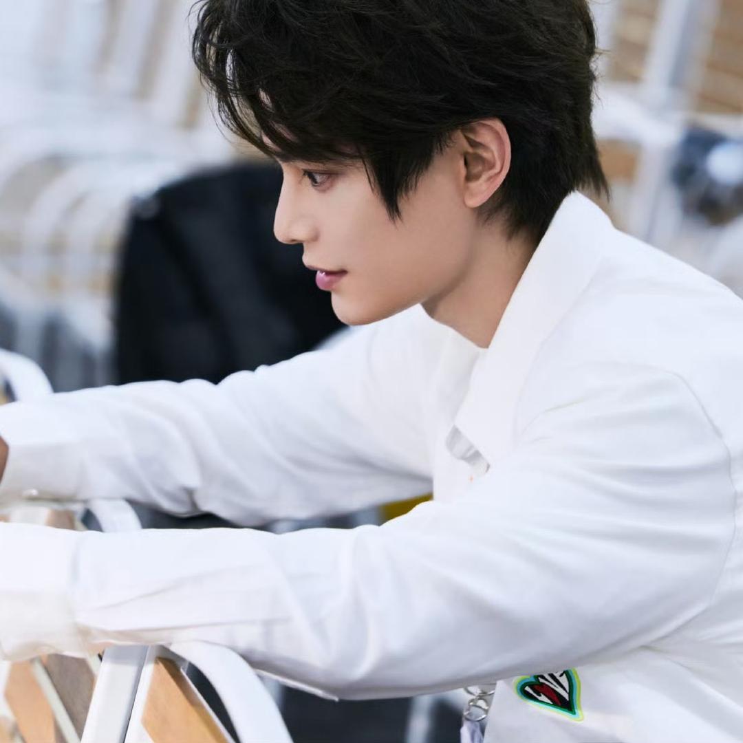 蜡笔小新🌈🌈