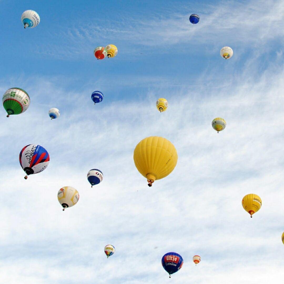 杯子下面有块糖💥