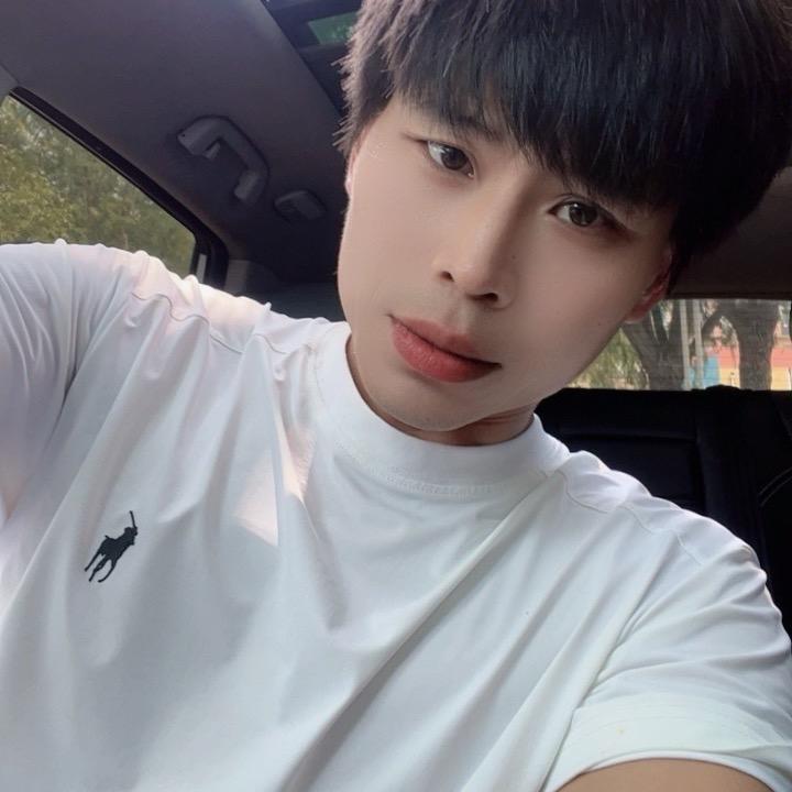 🇨🇳紅岩🧸