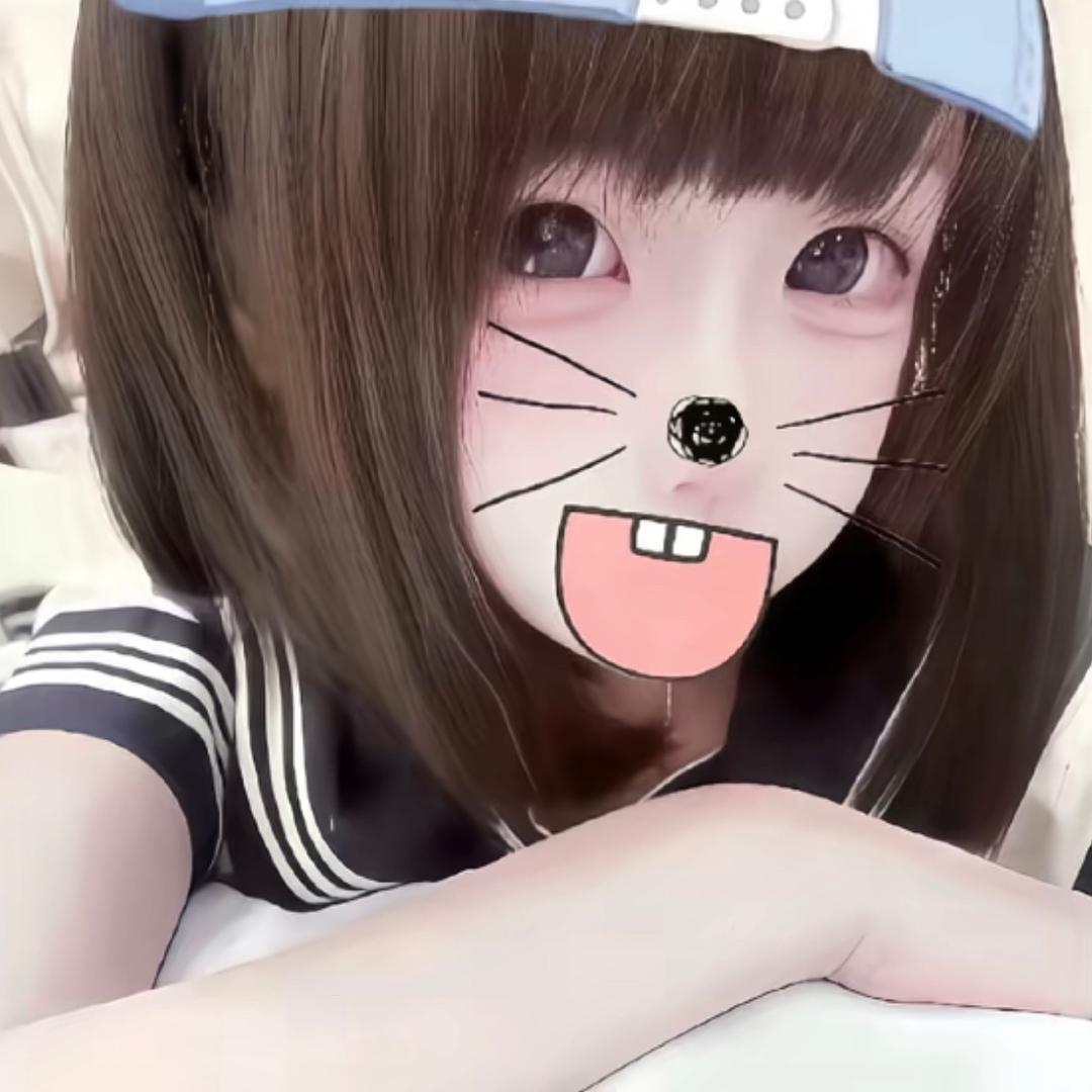 小歪≽^•༚•^≼