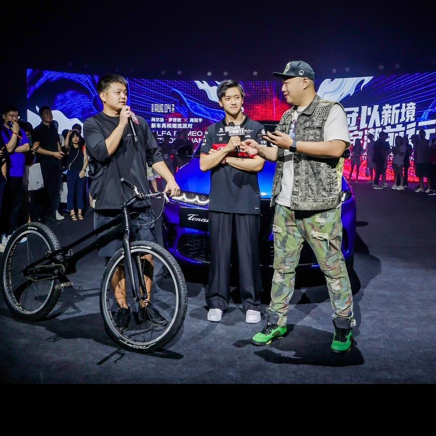 极限单车 LEO