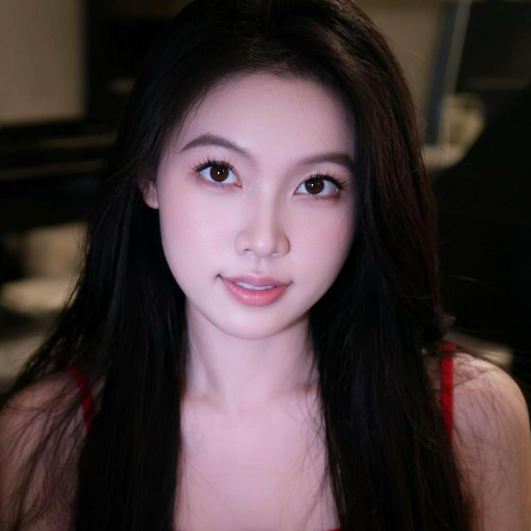 NNicole
