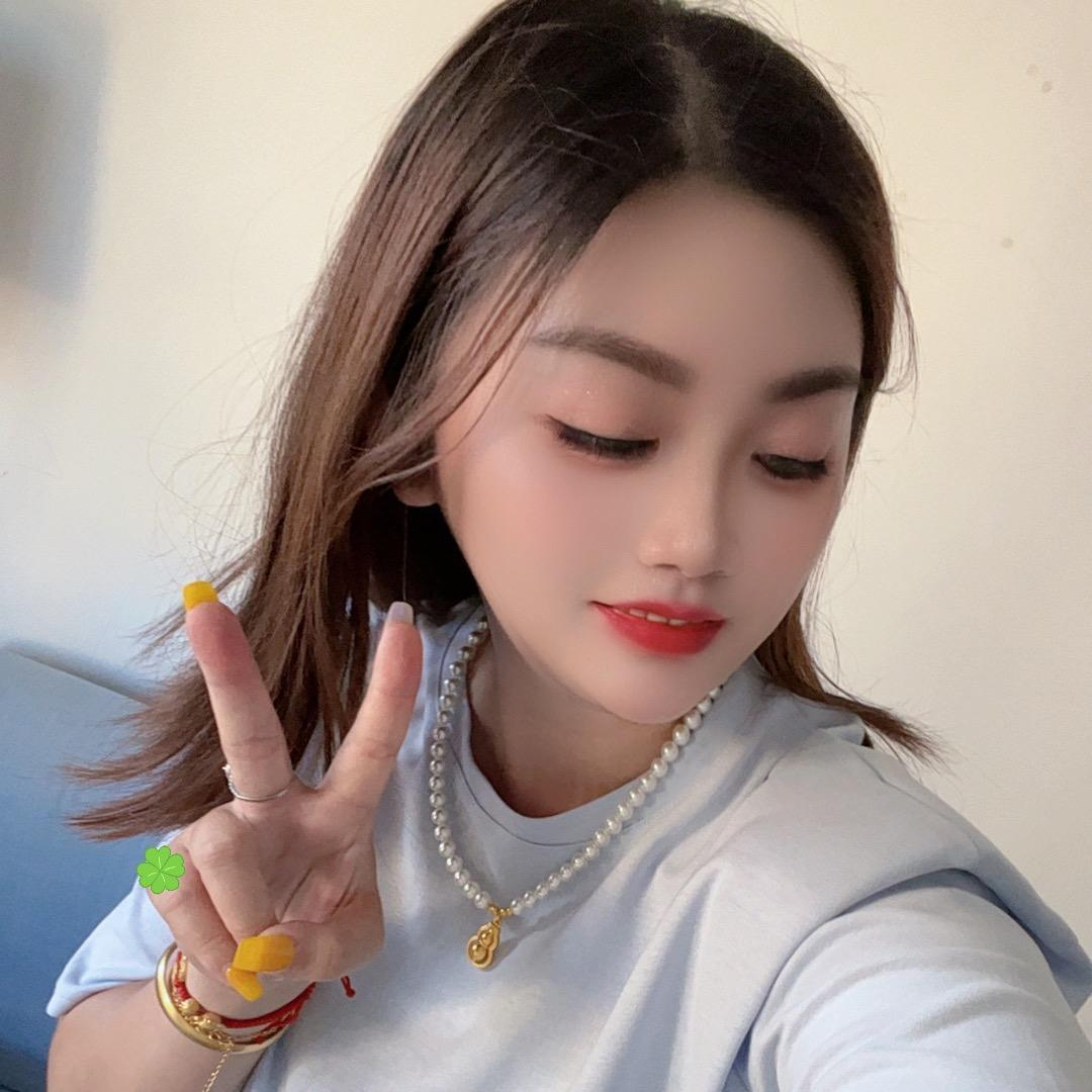 双眼皮小姐姐🥰