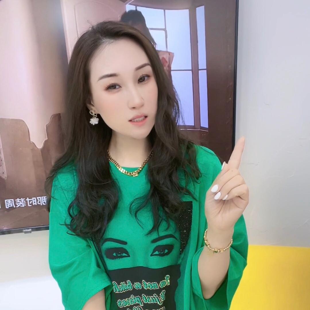 广州市彩壹服饰（微姐）