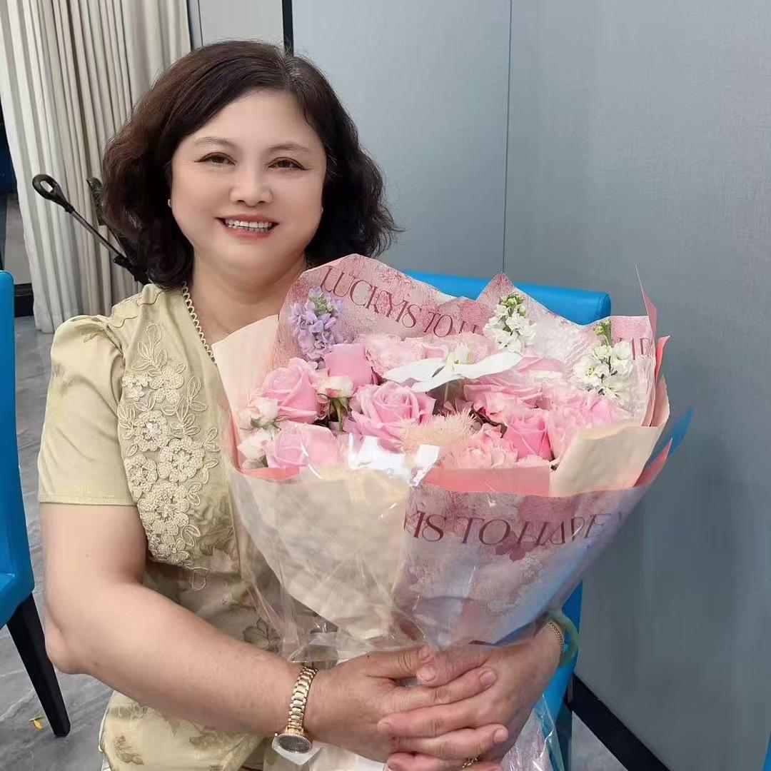 快乐一生🥰👩‍❤️‍💋‍👨