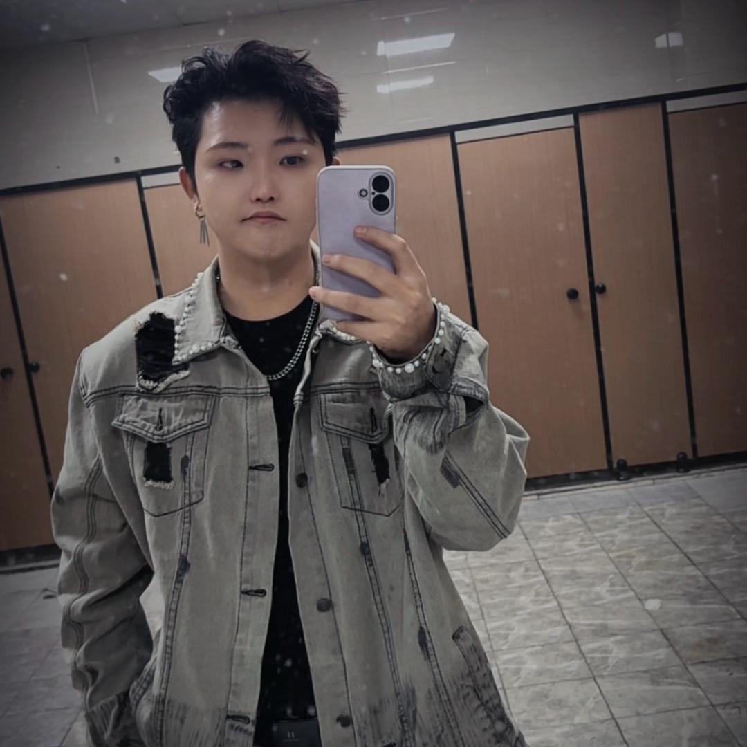 艾尚酒吧营销总监小文（订台/应聘）