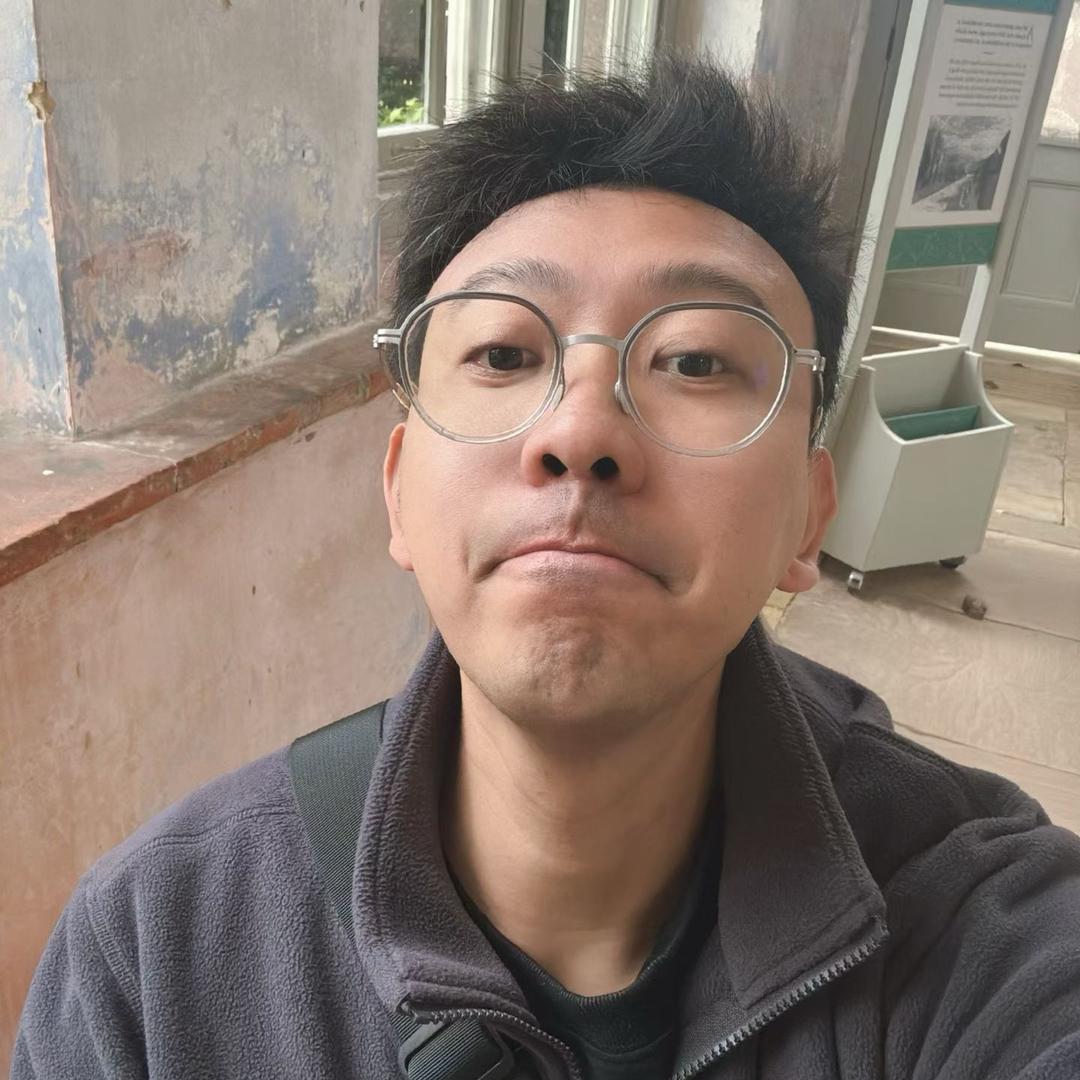 云游☁️英伦小叔
