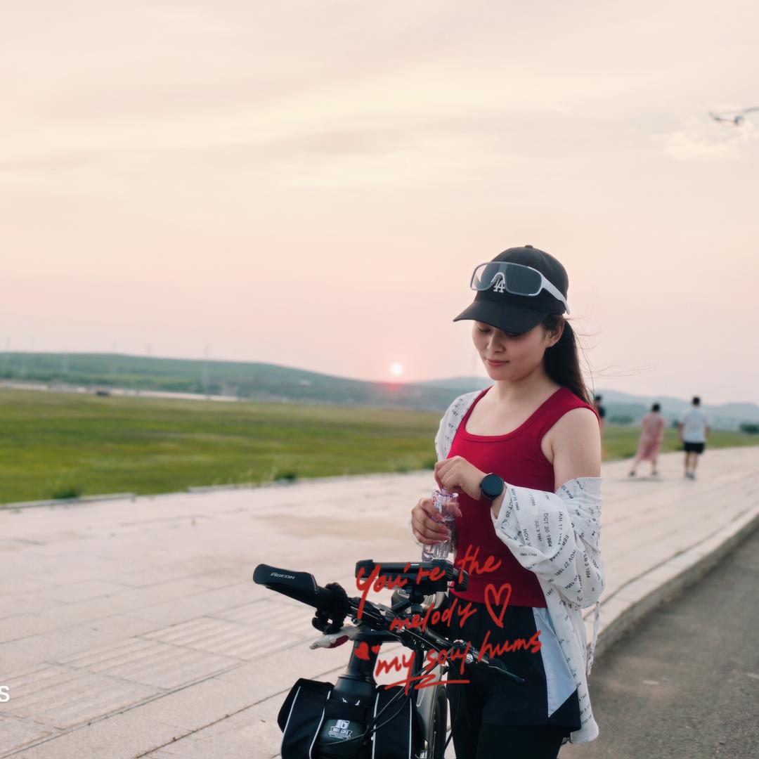 一个你摆楞不了的女R