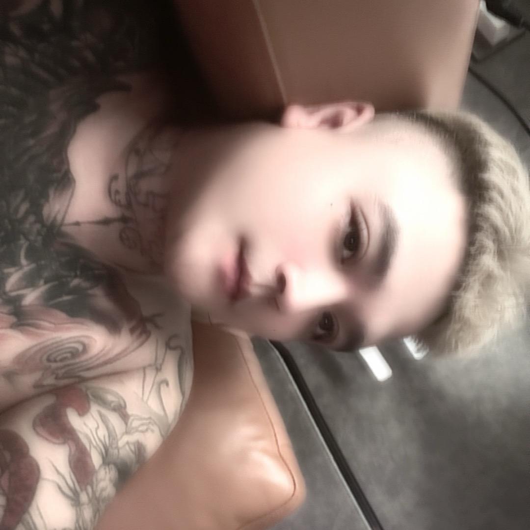 时肆ㅤ