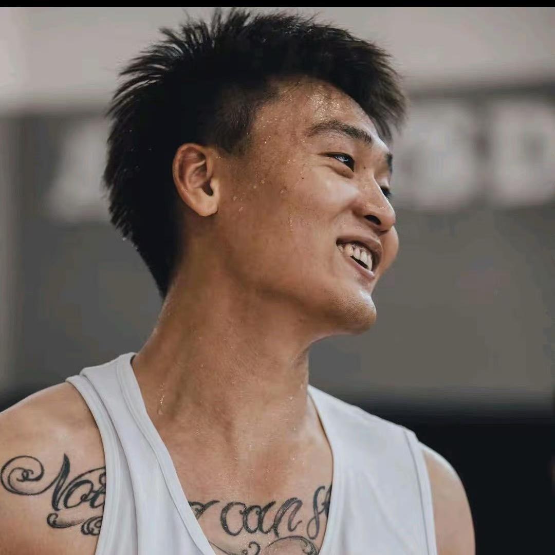 人傻嘴不甜长的不帅还没钱.