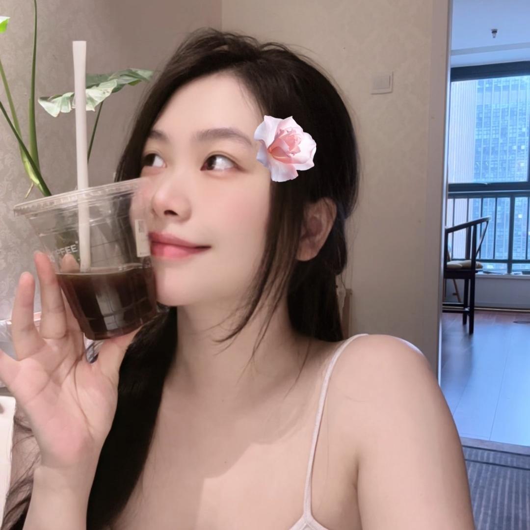 何可人💕