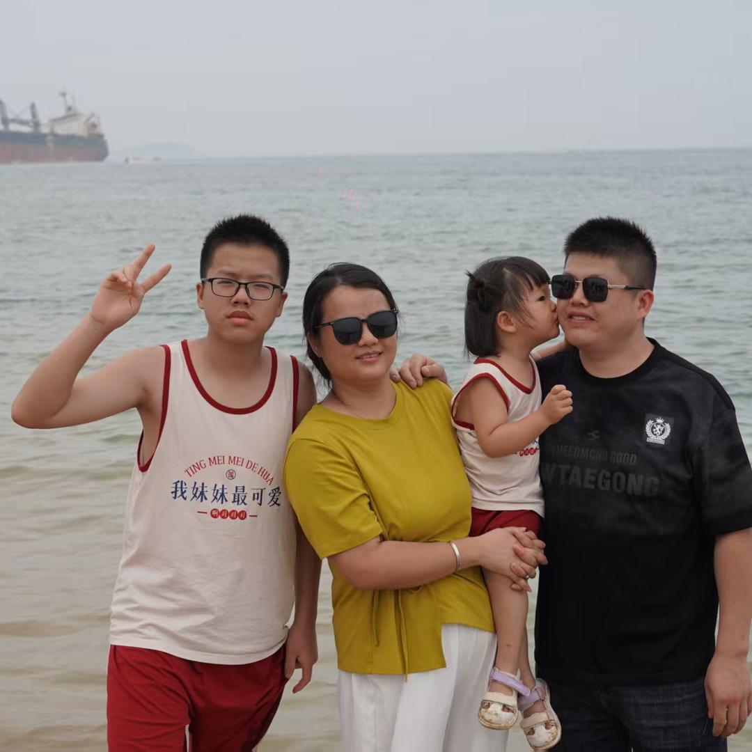 卖酸菜鱼的小姐姐🧍‍♀️