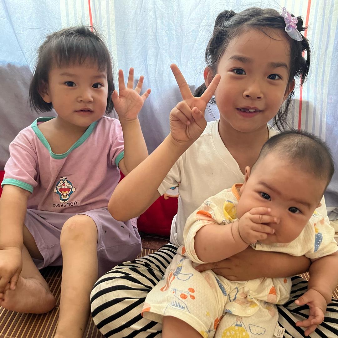欣悦妈妈（三个女儿）