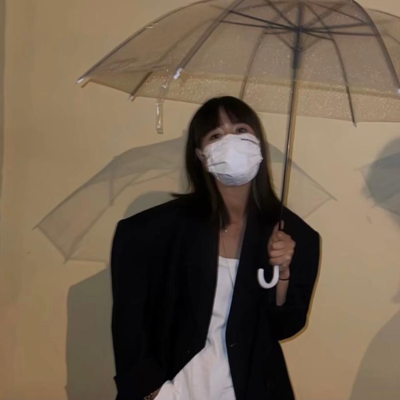 咿呀-