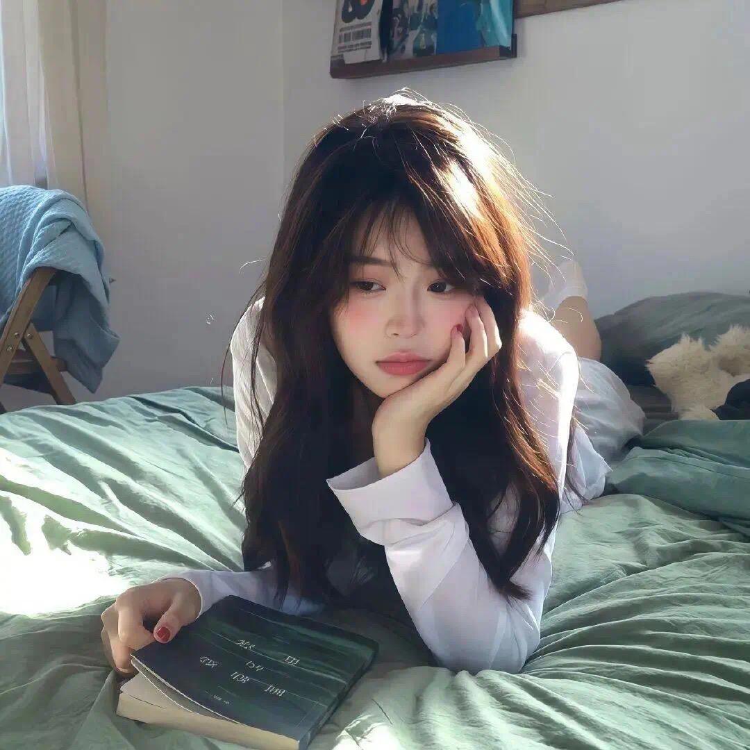 明 天