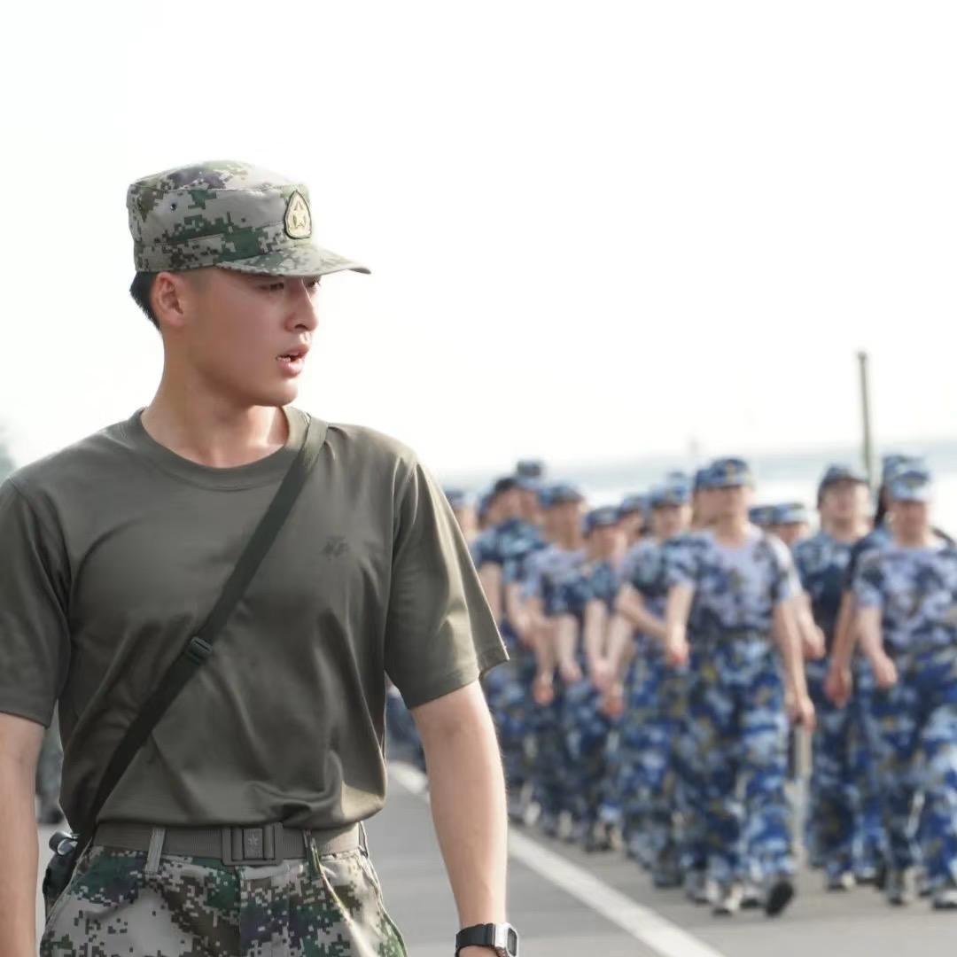 何教官素质教育