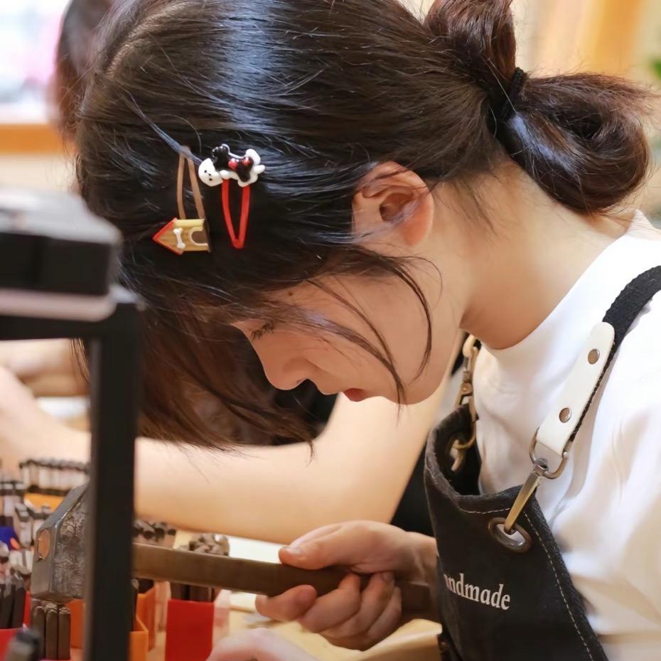 退休的18岁少女