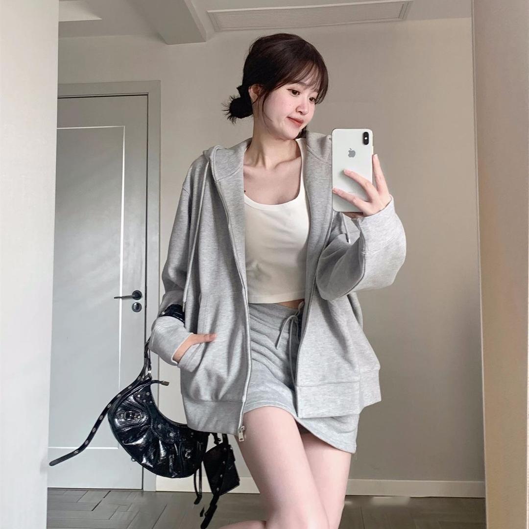 馨馨快乐女装工厂店