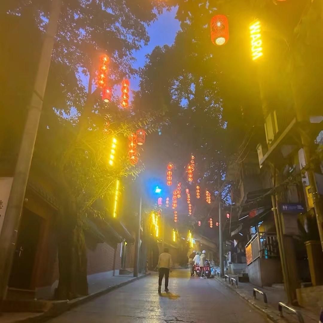 小阿姨爱吃鱼🐟