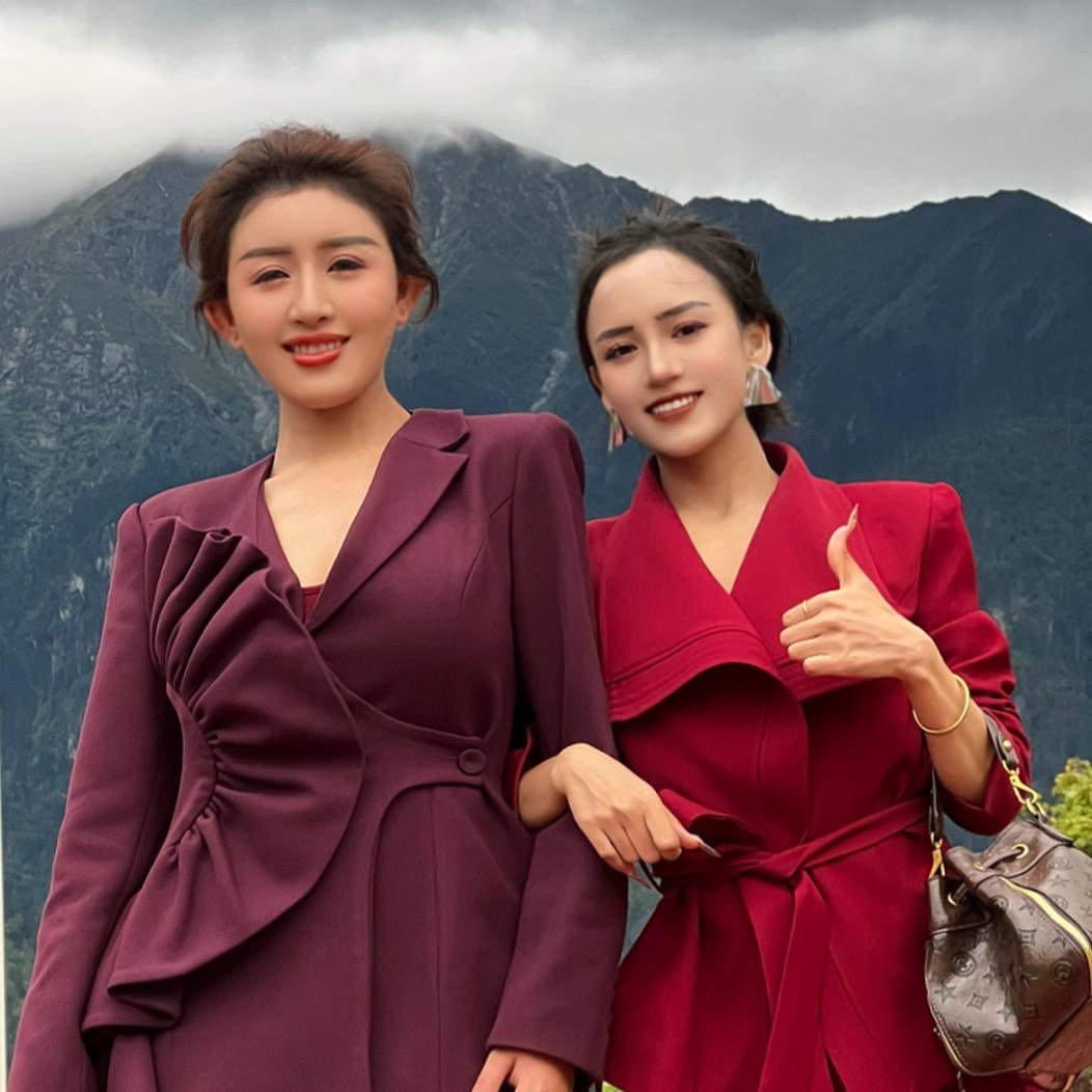 阿里曲珍大号（黑大姐团队）