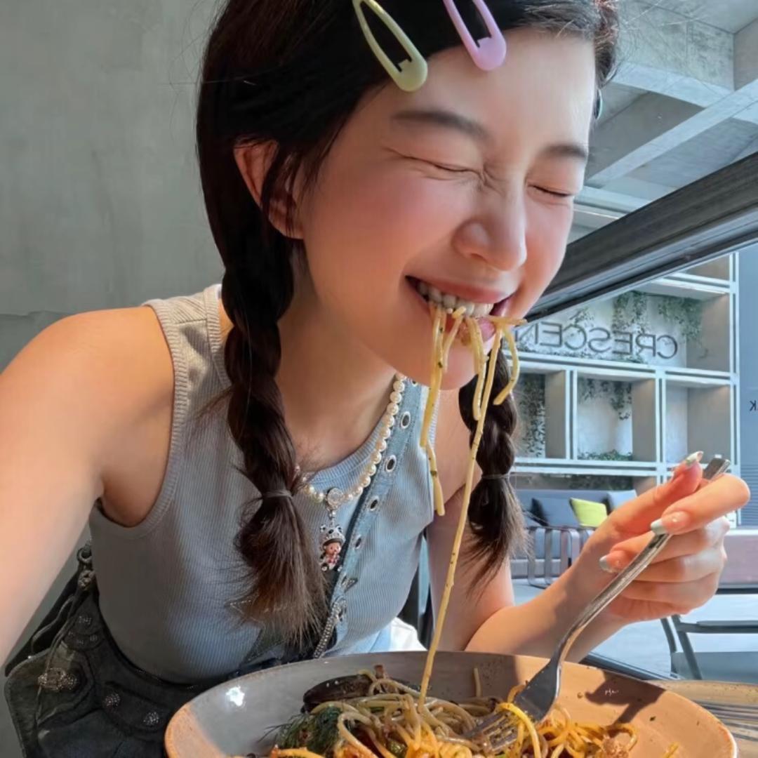 快乐小猫៸៸᳐⦁⩊⦁៸៸᳐ ੭ﾞ