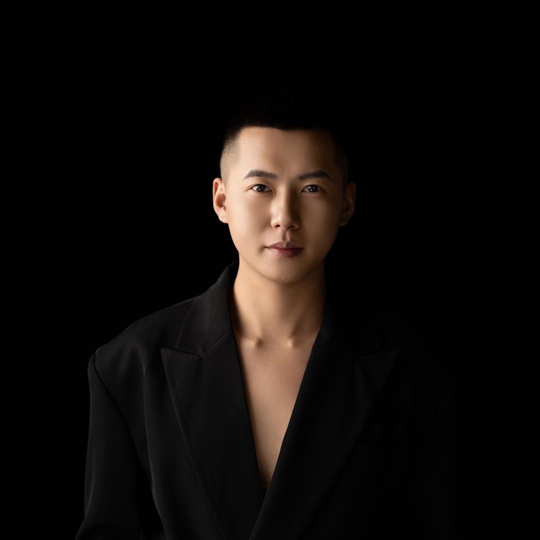 迷人的小张总