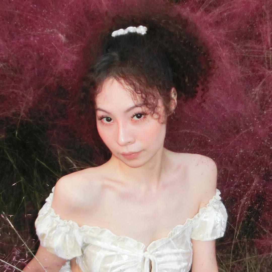 允酱 💜