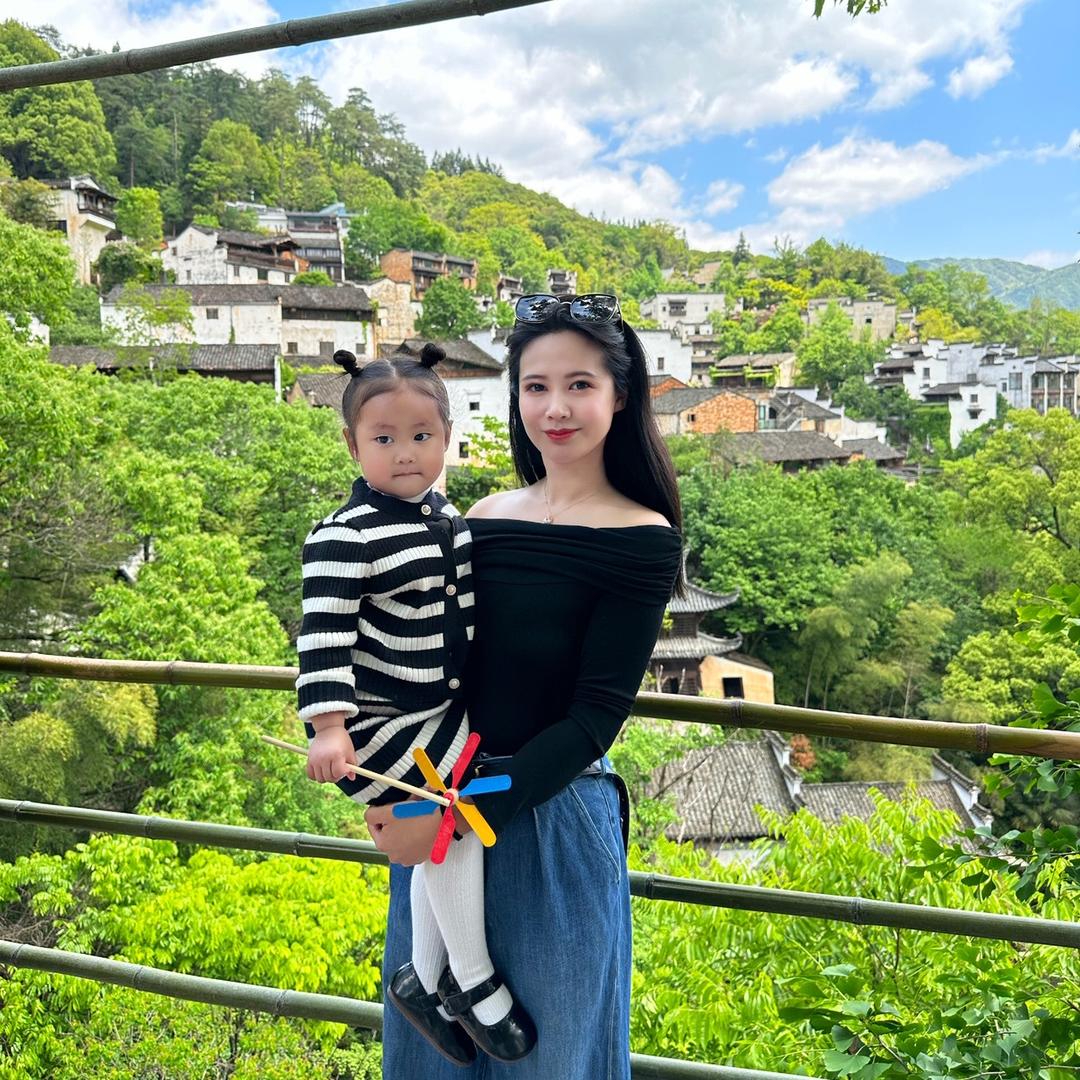 小依依🍒