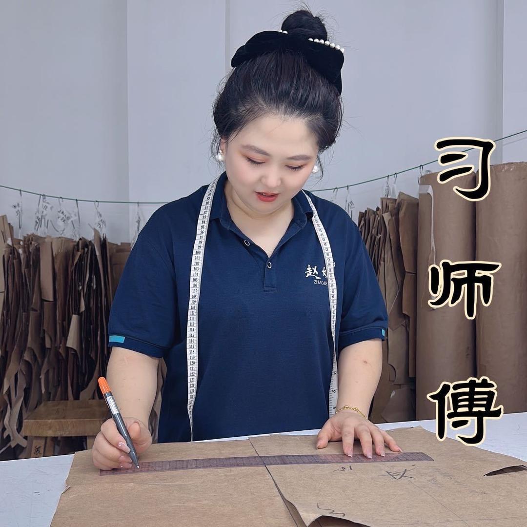 习师傅宁乡李吃服装店
