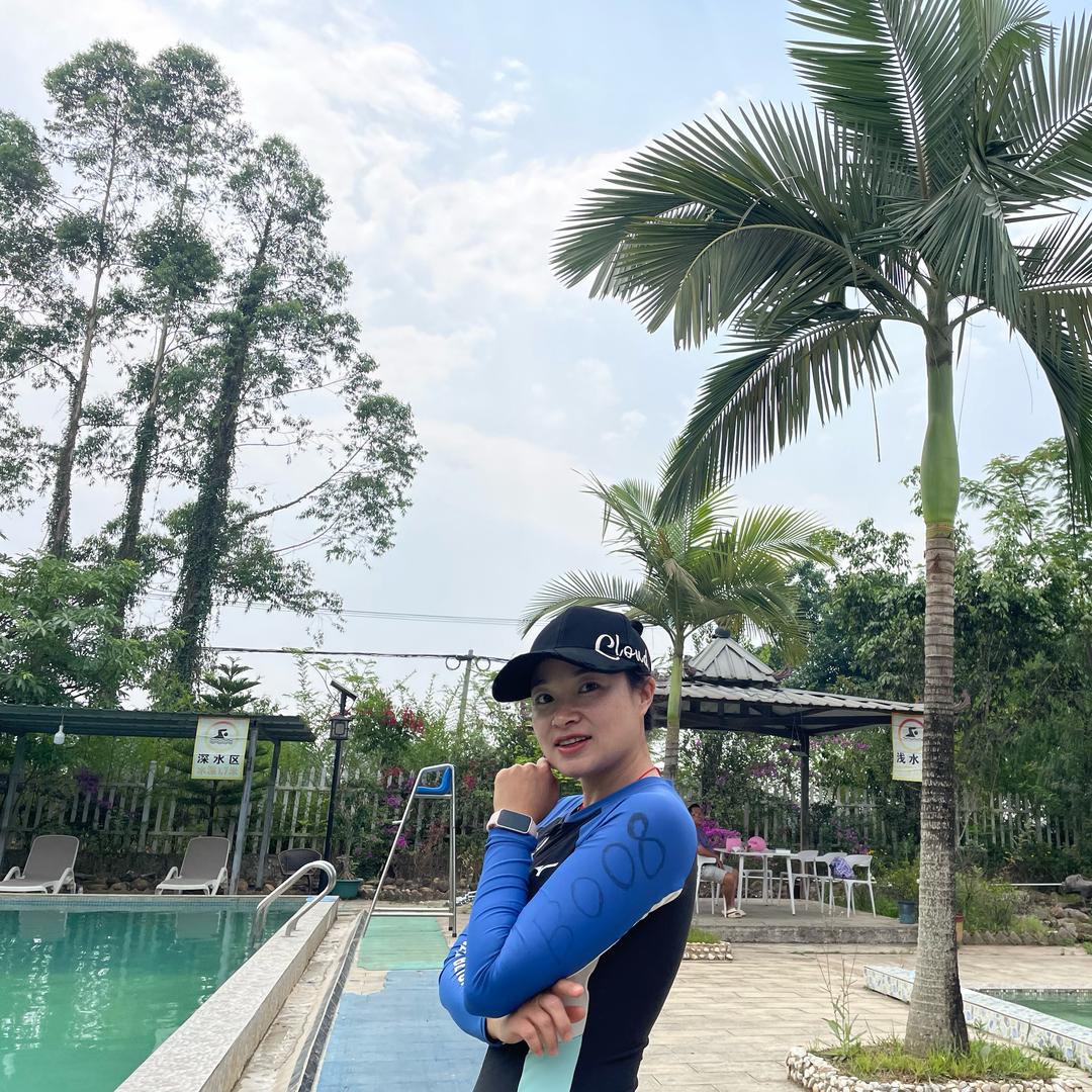 杨状状（🏊‍♀️游泳🏊）