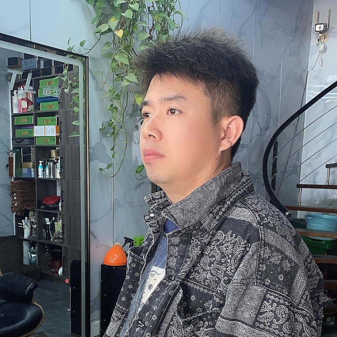 头领造型志龙
