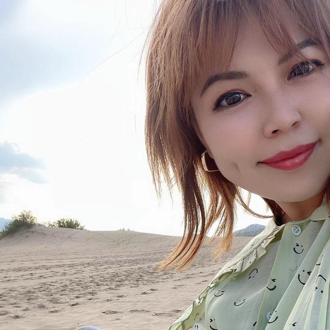 香香 恩格尔草原民宿