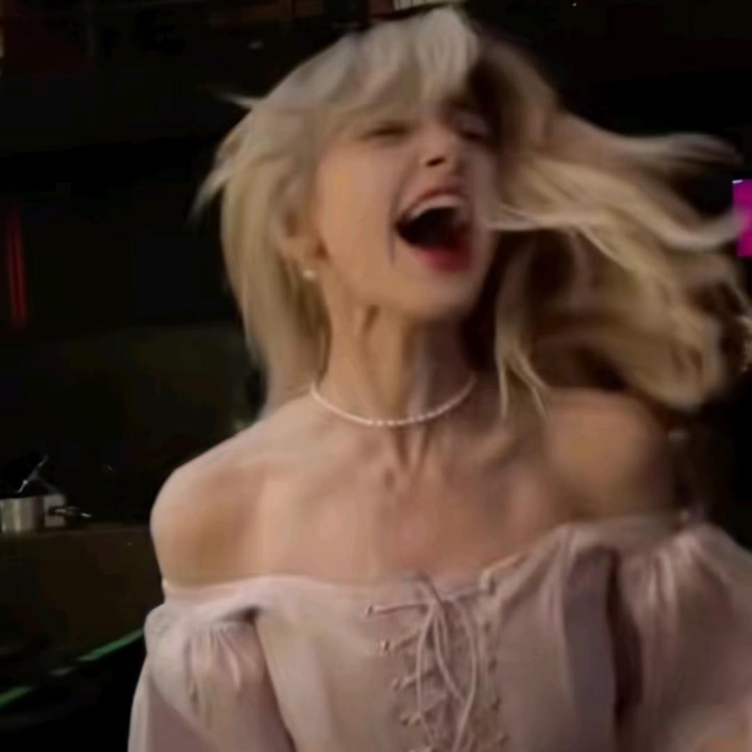 鸡蛋酱配酱鸡蛋