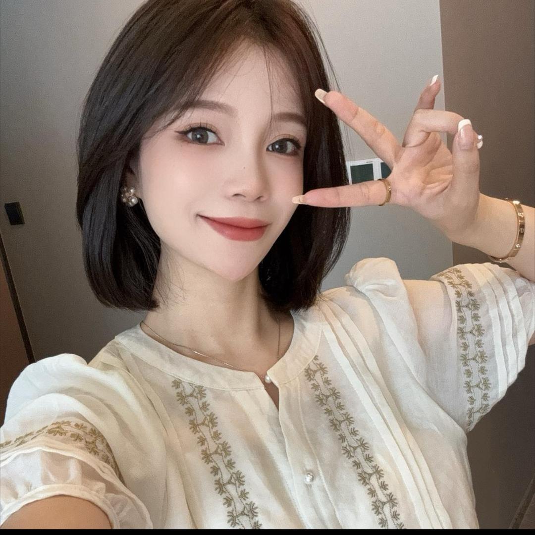 小影杭州女装店【晚上8点开播】