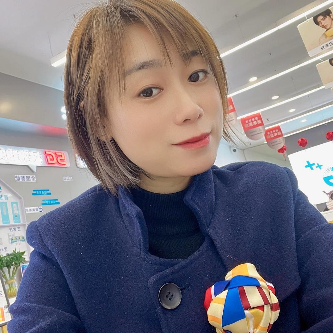 大理罗嬢嬢（打话费领手机）