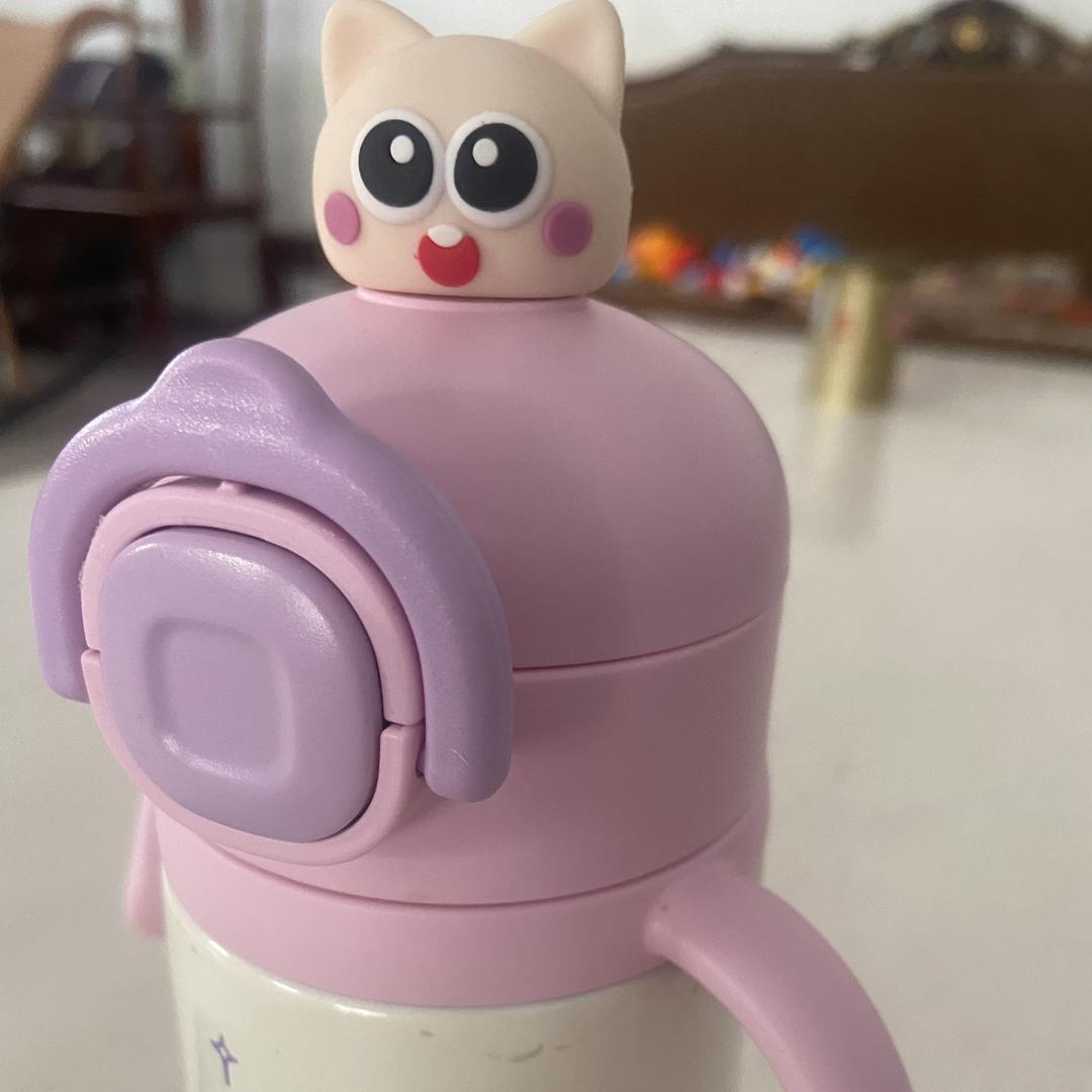 左左潮玩拆卡潮玩店