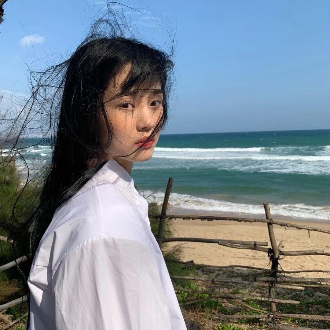 谭嘚嘚服饰（濮院毛衣批发）版